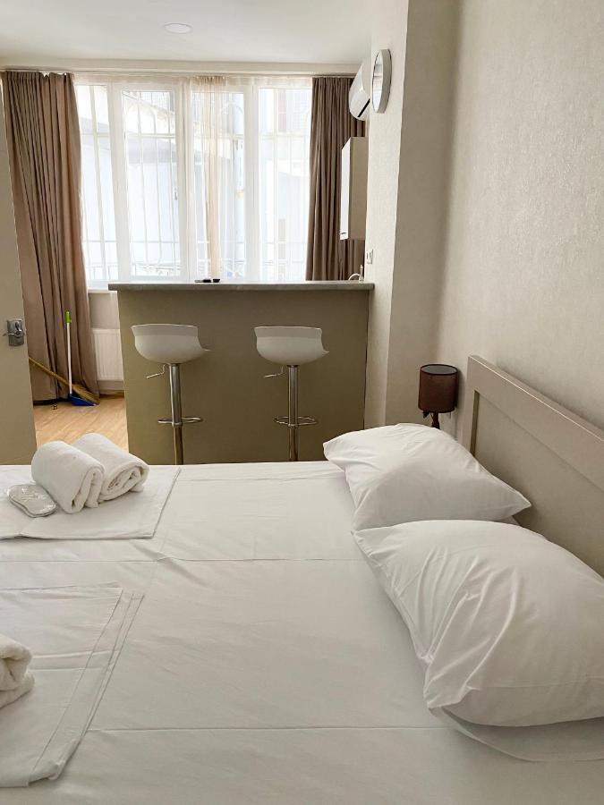 Liberty Apartment Tbilisi ภายนอก รูปภาพ